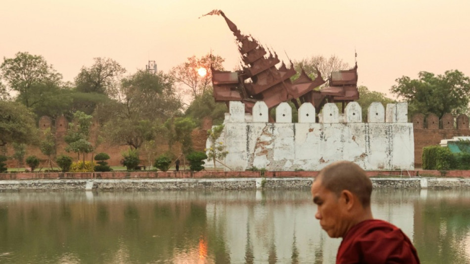 S&eacute;isme: une semaine de deuil national en Birmanie, le bilan d&eacute;passe 2.000 morts
