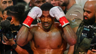 Former world champion Joshua back in gym after horror crash