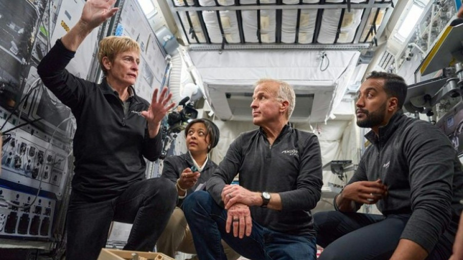 Dos astronautas saud&iacute;es, a punto de despegar hacia la Estaci&oacute;n Espacial Internacional