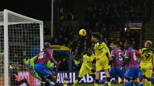 Spurs deliver big win for Frank as Calvert-Lewin denies Sunderland