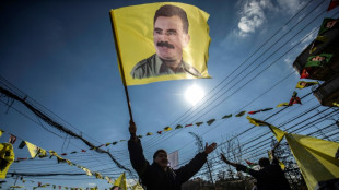 PKK curdo anuncia dissolu&ccedil;&atilde;o e fim de luta armada contra o Estado turco