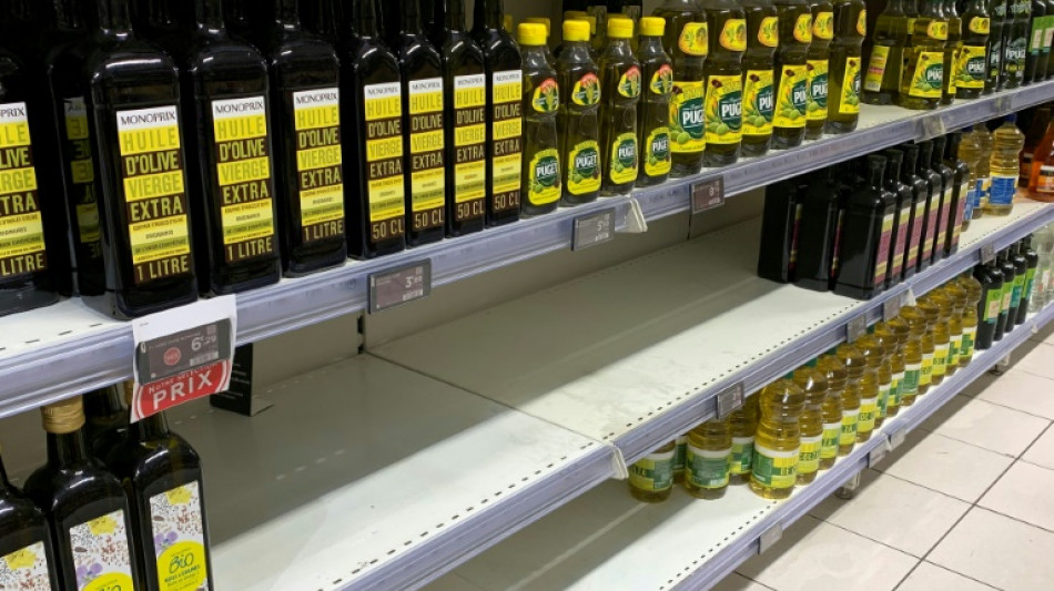 Huiles, farines, p&acirc;tes: tension dans les magasins mais pas de panique, assurent les professionnels