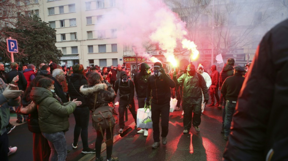 Le gouvernement veut ouvrir le dialogue en Corse, Simeoni attend une "v&eacute;ritable solution politique"