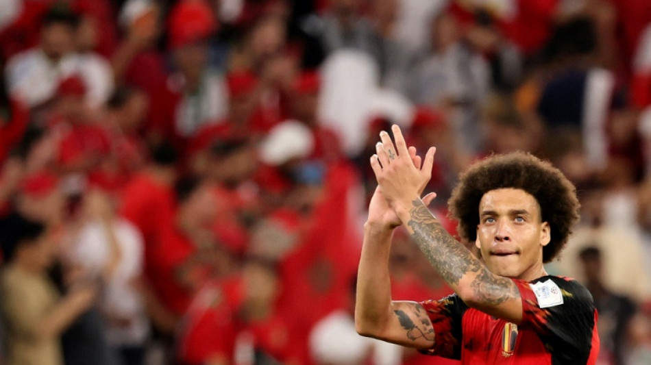 Axel Witsel anuncia aposentadoria da sele&ccedil;&atilde;o belga