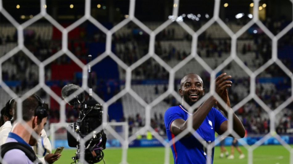 L&oacute;pez vs Mateta, la otra lucha en la final del f&uacute;tbol masculino en Par&iacute;s