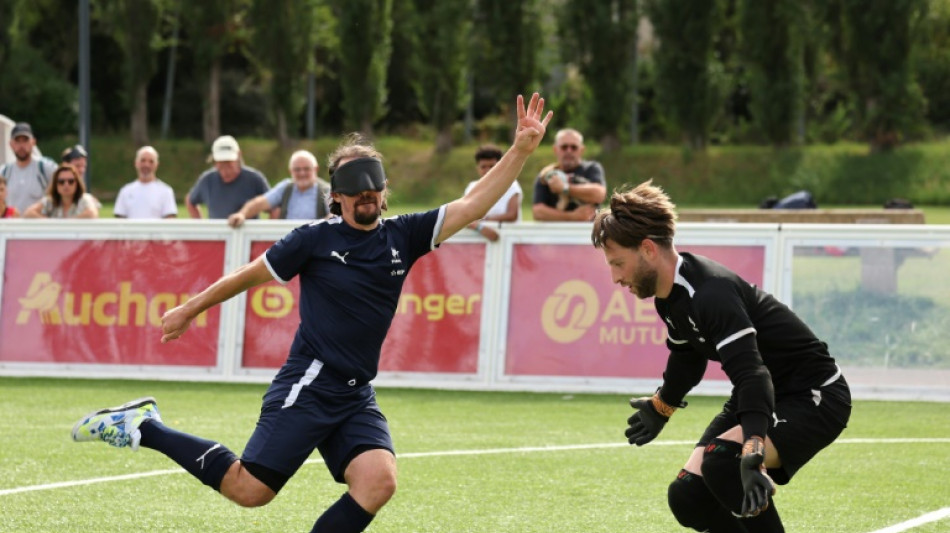 Jeux paralympiques: les Bleus du c&eacute;cifoot se pr&eacute;parent &agrave; l'ombre des terrils