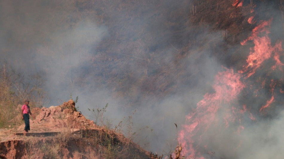 En Birmanie, un festival pour célébrer l'agriculture sur brûlis, malgré la pollution