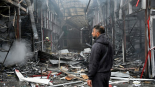 Dos muertos en Kiev y vuelos cancelados en Rusia en nuevos ataques cruzados