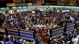 Il petrolio in calo a New York a 61,65 dollari