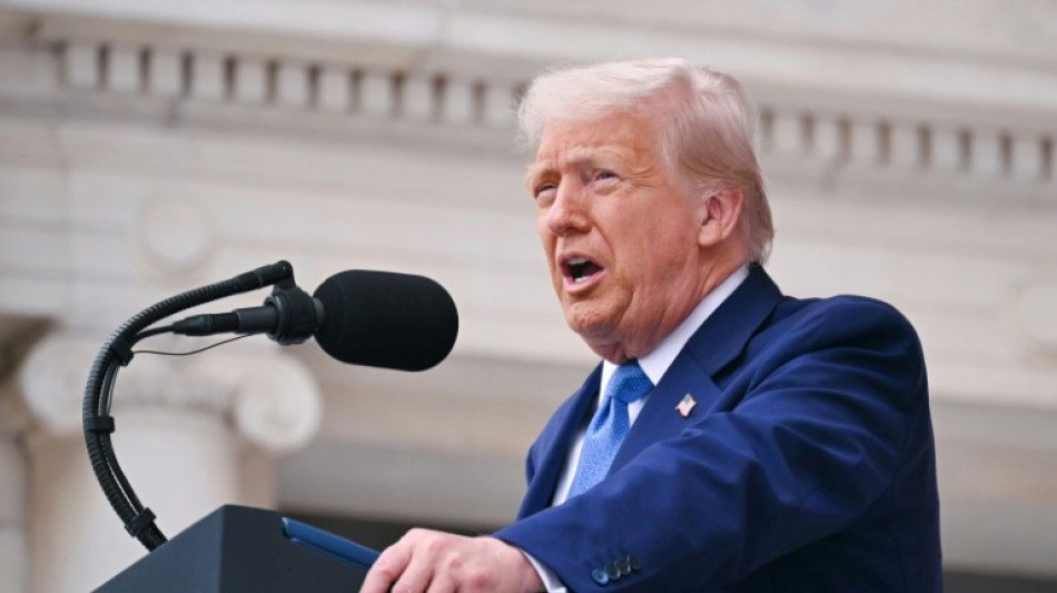 Trump dice que Putin est&aacute; "jugando con fuego"