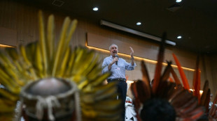 Milhares marcham em Belém para 'pressionar' negociadores da COP30