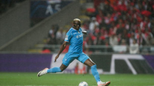 Empres&aacute;rio de Osimhen amea&ccedil;a processar Napoli por v&iacute;deo ir&ocirc;nico