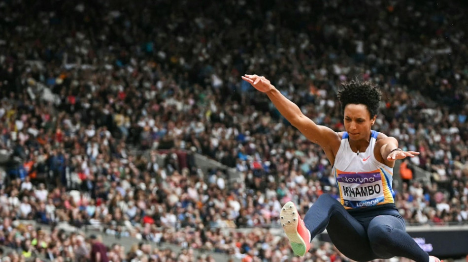 Weitspringerin Mihambo siegt in London - Farken stürzt