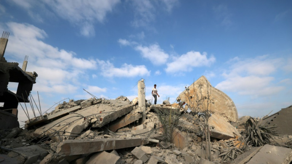 Difficiles n&eacute;gociations sur une tr&ecirc;ve &agrave; Gaza, frappes isra&eacute;liennes meurtri&egrave;res