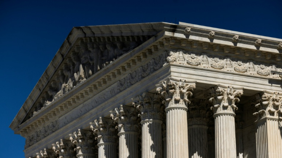 Trump pede &agrave; Suprema Corte que intervenha contra ju&iacute;zes que bloqueiam sua agenda