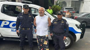 Advogado cr&iacute;tico de Bukele &eacute; detido em El Salvador