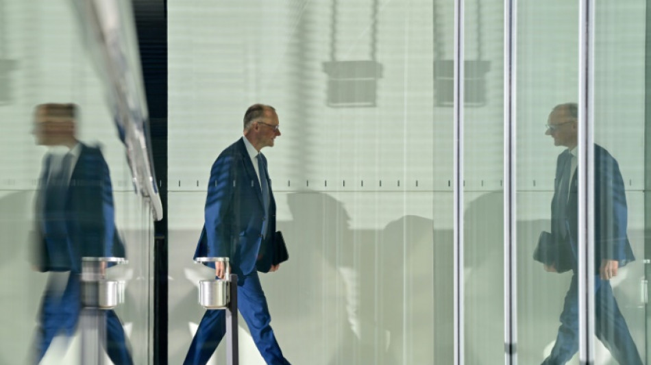 Feu vert des d&eacute;put&eacute;s au "bazooka" budg&eacute;taire pour r&eacute;armer l'Allemagne