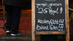 Studie: Pandemie belastete Frauen mehr als M&auml;nner