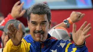 Au Venezuela, Maduro d&eacute;clar&eacute; r&eacute;&eacute;lu mais l'opposition rejette le r&eacute;sultat