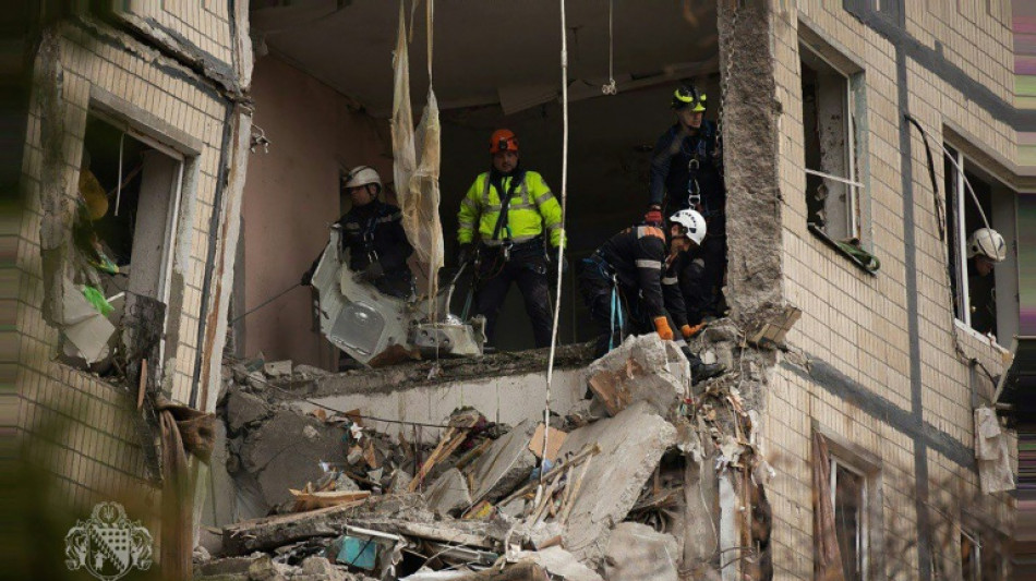 Dos muertos y cortes de suministro en ataque ruso a infraestructura energ&eacute;tica ucraniana