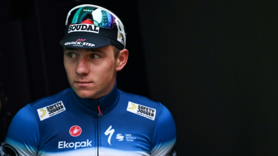El ciclista belga Evenepoel sufre m&uacute;ltiples fracturas tras accidentarse entrenando