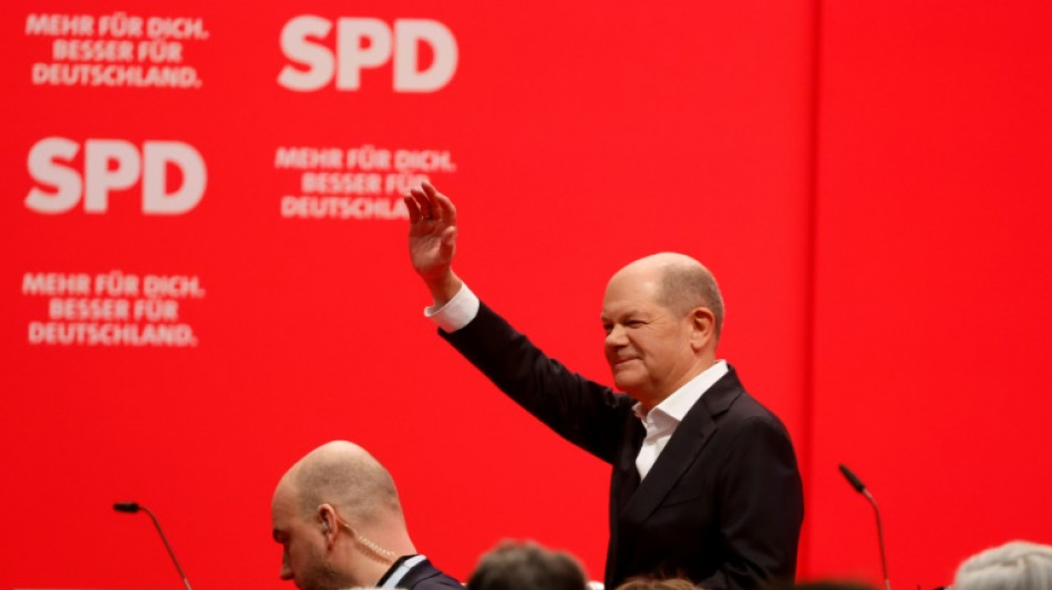 SPD-Parteitag stellt sich fast einm&uuml;tig hinter Scholz - Wahlprogramm beschlossen