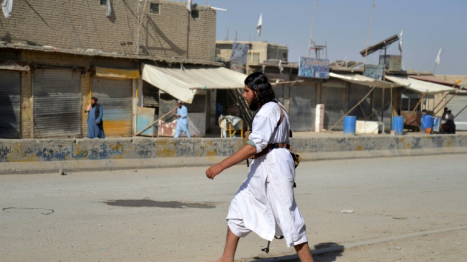 La UE en "contacto" con los talibanes para expulsar a los migrantes afganos