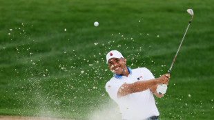 Vegas clings to PGA lead as Kim, Scheffler charge