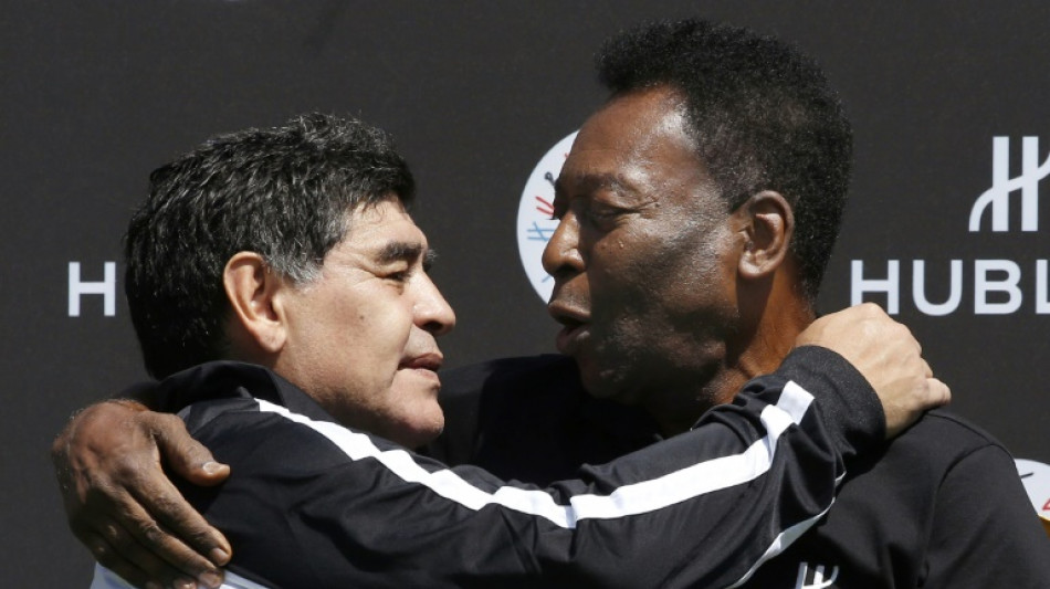 Foot: Pel&eacute;, Maradona et maintenant Messi, l'&eacute;ternel d&eacute;bat du meilleur joueur de l'histoire