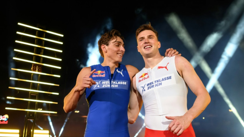 Athl&eacute;tisme: Duplantis gagne son pari en devan&ccedil;ant Warholm sur 100 m