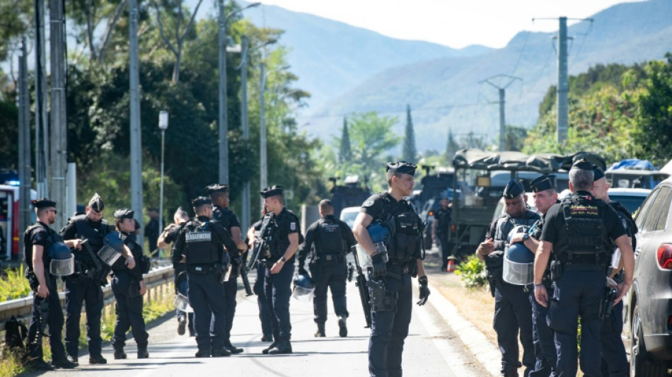 Zwei M&auml;nner im &Uuml;berseegebiet Neukaledonien von Gendarmen get&ouml;tet