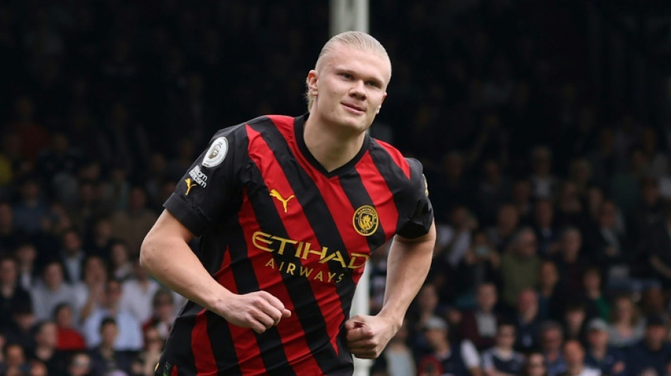 City vence Fulham com gols de Haaland e Juli&aacute;n &Aacute;lvarez (2-1) e assume lideran&ccedil;a da Premier League