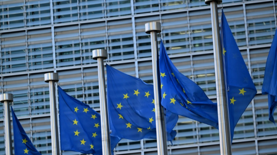 Pa&iacute;ses da UE retomam debate sobre empr&eacute;stimos conjuntos para refor&ccedil;ar sua defesa e seguran&ccedil;a