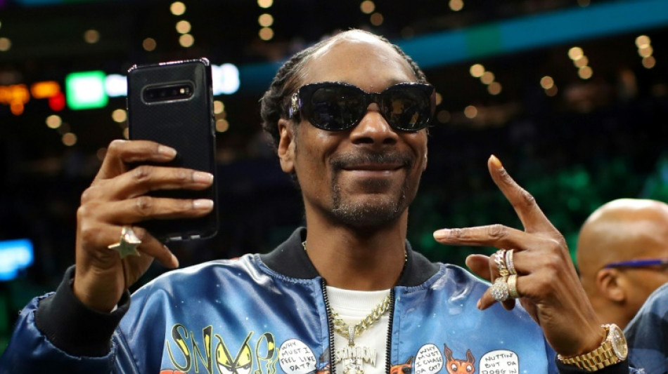 Rap star Snoop Dogg wants to open burger van at Celtic
