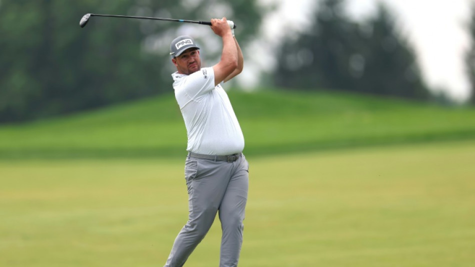 Lawrence grabs US Open lead with birdie binge as Burns fires 65