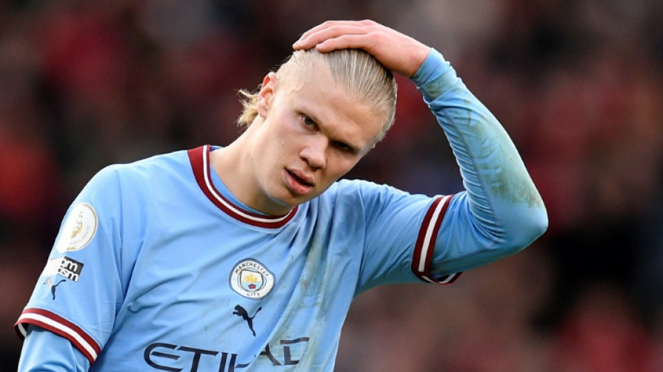 Guardiola warns Man City over top four place