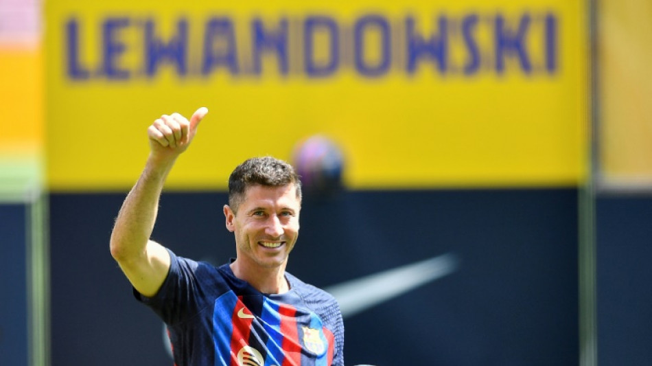 Foot: Lewandowski "fier" et conscient du "d&eacute;fi" qui l'attend au Bar&ccedil;a