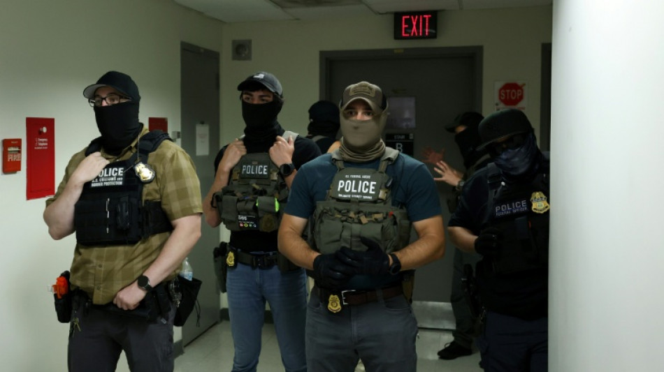 Juiz de NY ordena que imigrantes detidos recebam tratamento digno