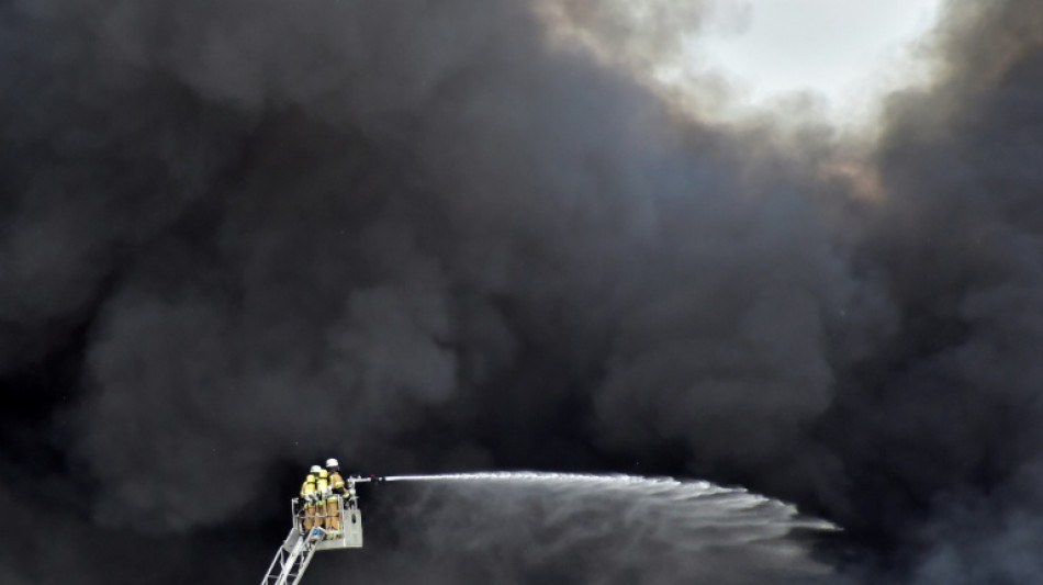 Gro&szlig;brand in Industriegebiet in Freiburg: Mindestens 50 Millionen Euro Schaden