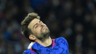 Bar&ccedil;a no pasa del empate ante N&aacute;poles, victoria del Betis y debacle del Dortmund