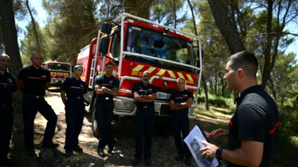 Face &agrave; "l'alerte rouge" incendies, les pompiers en mode commando dans les Bouches-du-Rh&ocirc;ne
