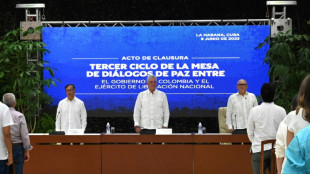Governo da Col&ocirc;mbia e guerrilha do ELN assinam tr&eacute;gua de seis meses