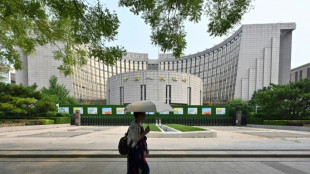 La Chine baisse de nouveau un taux pour soutenir une &eacute;conomie &agrave; la peine