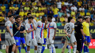 Espagne: le Bar&ccedil;a encha&icirc;ne &agrave; Cadix malgr&eacute; un incident m&eacute;dical en tribune