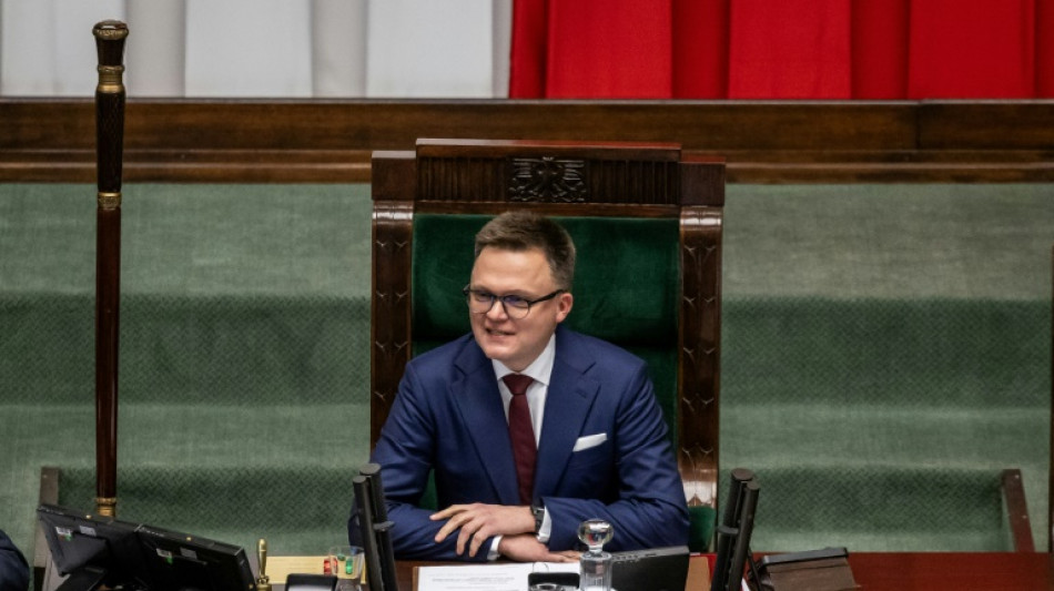 Pologne: le nouveau leader du Parlement&nbsp;devient une star des r&eacute;seaux sociaux