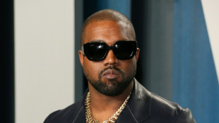 Le site web de Kanye West d&eacute;sactiv&eacute; apr&egrave;s la vente de t-shirts nazis