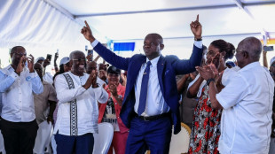 Gabon: Oligui Nguema investi apr&egrave;s 19 mois de transition