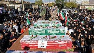 Funerales de manifestantes muertos desembocan en otra jornada de protestas en Ir&aacute;n