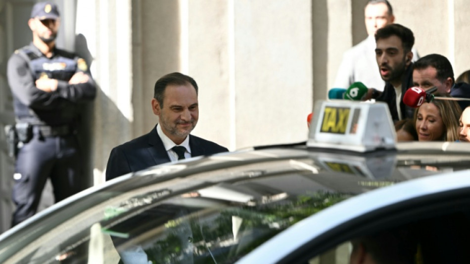 A juicio por corrupci&oacute;n un exministro cercano al presidente del Gobierno espa&ntilde;ol y un colaborador