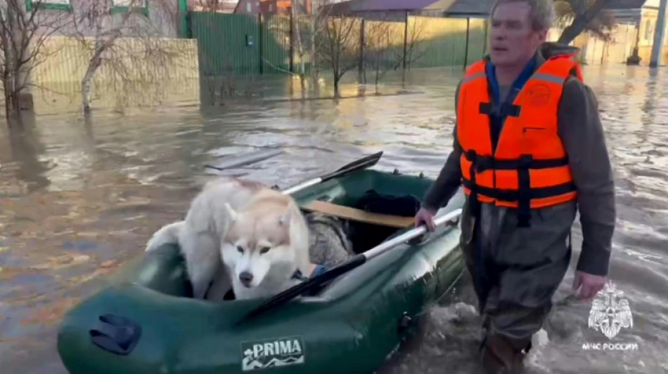 R&uacute;ssia evacua quase 4.500 pessoas ap&oacute;s rompimento de barragem nos Montes Urais